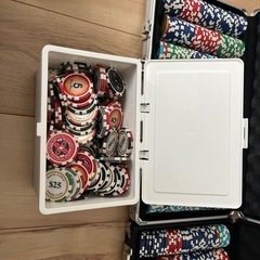 ポーカーチップセットの画像
