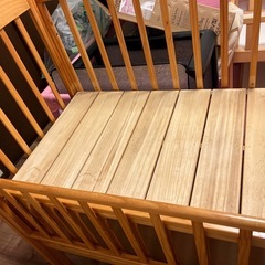 ベビーベッドの画像