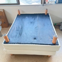 2分割ベットの画像