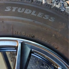 15㌅スタッドレス４本セットの画像
