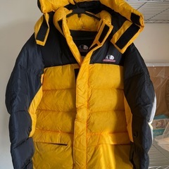 ダウンジャケット Mサイズ Americana 新品に近いの画像
