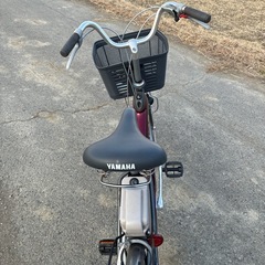 ヤマハバス電動自転車1993年生1番初期型のものバッテリーはまだ使えます。充電器はあります。の画像