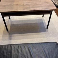 アイリスオオヤマ　ローテーブルの画像