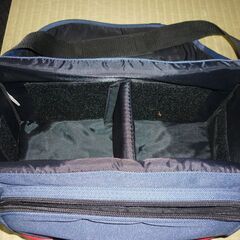 【ルアーケース、釣り具入れ等】カメラバッグの画像