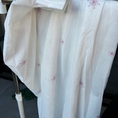 カーテンの画像