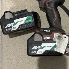 HiKOKI 36V インパクトドライバー 充電器  バッテリー2個付きの画像