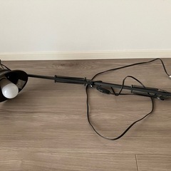デスクライトの画像