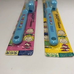 【100円均一】貝印 乳歯用ハブラシ2点セットの画像