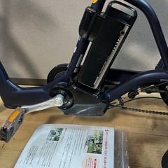 ほぼ新品✨ 2022年新品購入のブリヂストン電動三輪自転車、バッテリーB400（14.3～14.6Ah相当）の画像