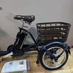 ほぼ新品✨ 2022年新品購入のブリヂストン電動三輪自転車、バッテリーB400（14.3～14.6Ah相当）の画像