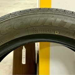 デリカD5　TOYOタイヤ225/55R18の画像