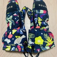 雪遊び手袋　バートンの画像