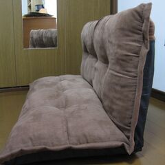 ソファ　ブラウン　ベッドの画像