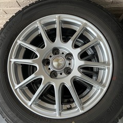 プリウス50のスタッドレスタイヤ、アルミホイール付の画像