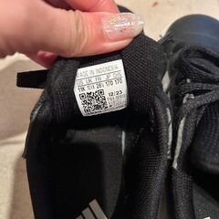 adidasスニーカー17センチの画像