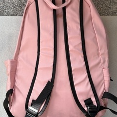 新品未使用　ピンク軽量リュックの画像