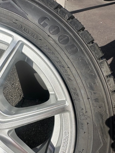 【新品】155/65R14スタッドレス【4本セット】