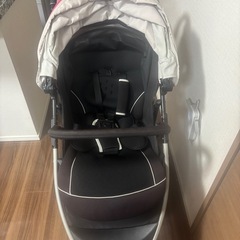 Aprica ベビーカーの画像