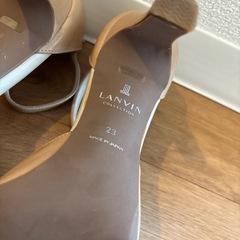 LANVIN ベージュ オープントゥ ハイヒールの画像