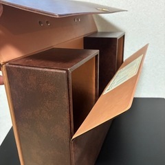 【アンティーク調】高級感のある大型収納ケース（昭和レトロ・英会話教材用）の画像