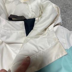 ジュニアスキーウェア、ヘルメットの画像