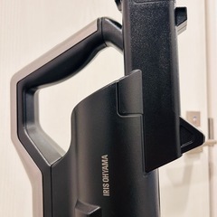 【アイリスオーヤマ掃除機】充電式サイクロンスティッククリーナー マルチツールセット SCD-L1P-Bの画像