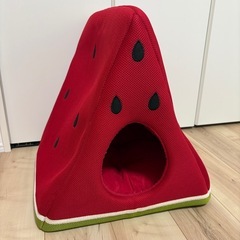 【あげます】ペットハウス  スイカ型 ペットベッド キャットハウスの画像
