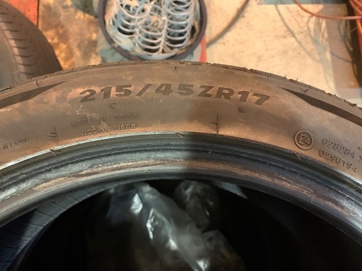 ミネルバ F205 215/45R17 タイヤ 4本