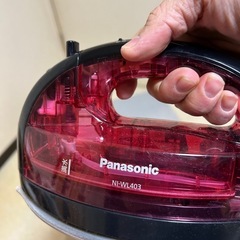 Panasonicアイロン　(台付き)
の画像