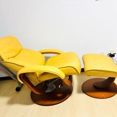 【引越し処分】HJELLEGJERDE (イエリアーダ)  オットマン付き 人気色 リクライニングチェア　椅子　イス　フットスツールセットの画像