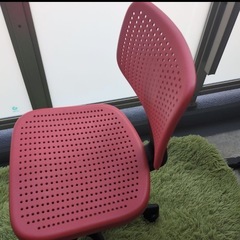 IKEA 学習椅子の画像