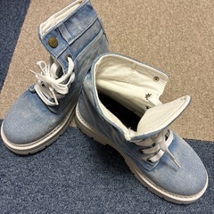 カジュアルスニーカー、ハイトッブーツの画像