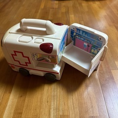 ぽぽちゃん　救急車の画像