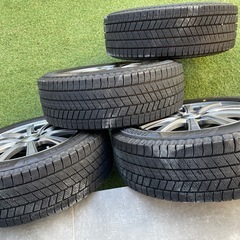 ブリヂストン　スタッドレスタイヤの画像