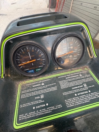 スノーモービル Arctic Cat  ツーリング