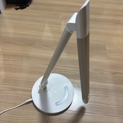 デスクライトの画像