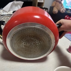 鍋、スープ入れたの画像