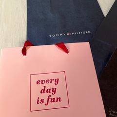 紙袋、ショッパーの画像