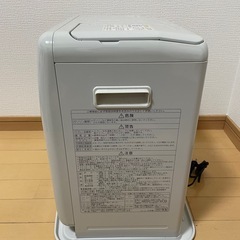 灯油ストーブの画像