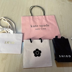 DECORTE、𝗸𝗮𝘁𝗲 𝘀𝗽𝗮𝗱𝗲等ショッパー、紙袋の画像