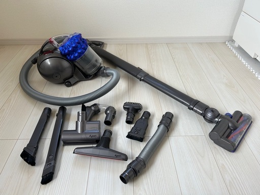 Dyson DC63 掃除機 (ディーン) 泉中央の生活家電《掃除機》の中古