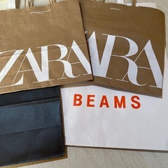 ZARA、BEAMS ショッパーの画像
