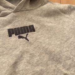 プーマ　パーカー　裏起毛　130cmの画像