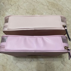 未使用！ヴィクトリアシークレット メイクポーチ2点の画像