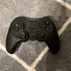 PS4コントローラー2つ
の画像