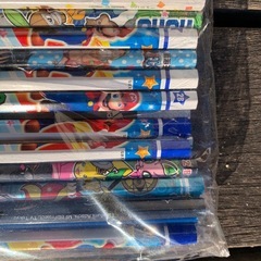 マリオ、ポケモン鉛筆22本の画像