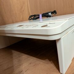 【断捨離中】2口IHコンロ 脚付 ホワイトの画像