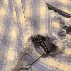【オーバーサイズ】青と白のチェック柄長袖シャツ S、ポケット，絞り付きの画像