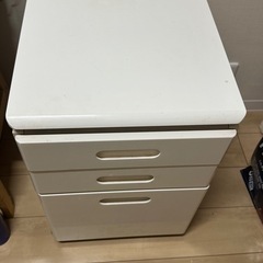 高さ調整が可能な収納棚の画像