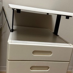 高さ調整が可能な収納棚の画像